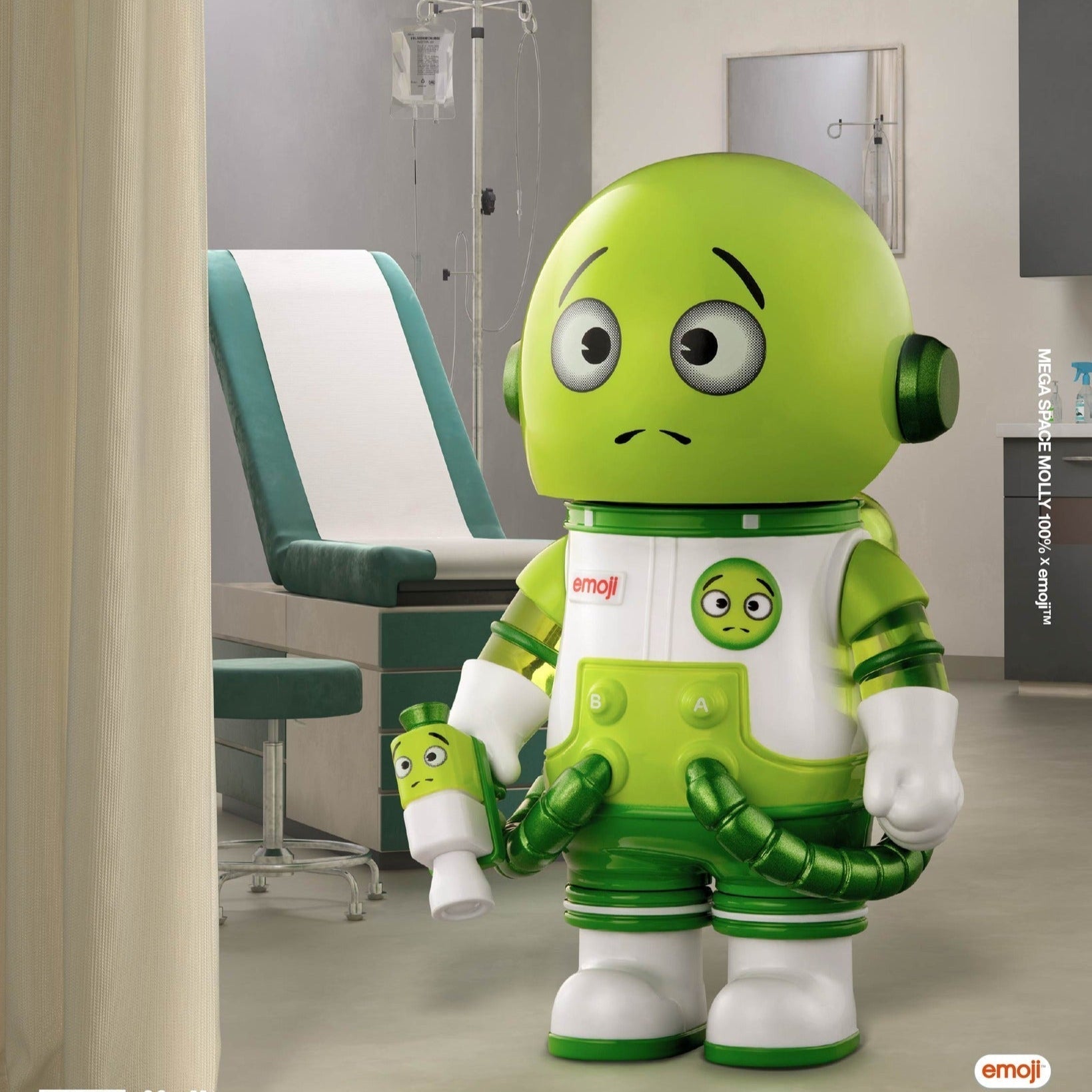 mega-space-molly-100-emojiв„ў-series  POP Mart MOLLY