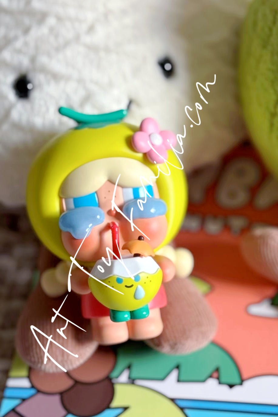 crybaby-coconut-green-figurine-POP Mart Crybaby