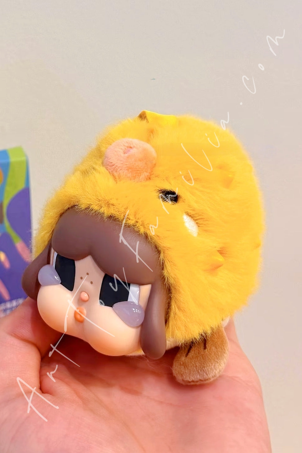 crybaby-cry-me-an-ocean-series-vinyl-plush-pendantPOP Mart Crybaby