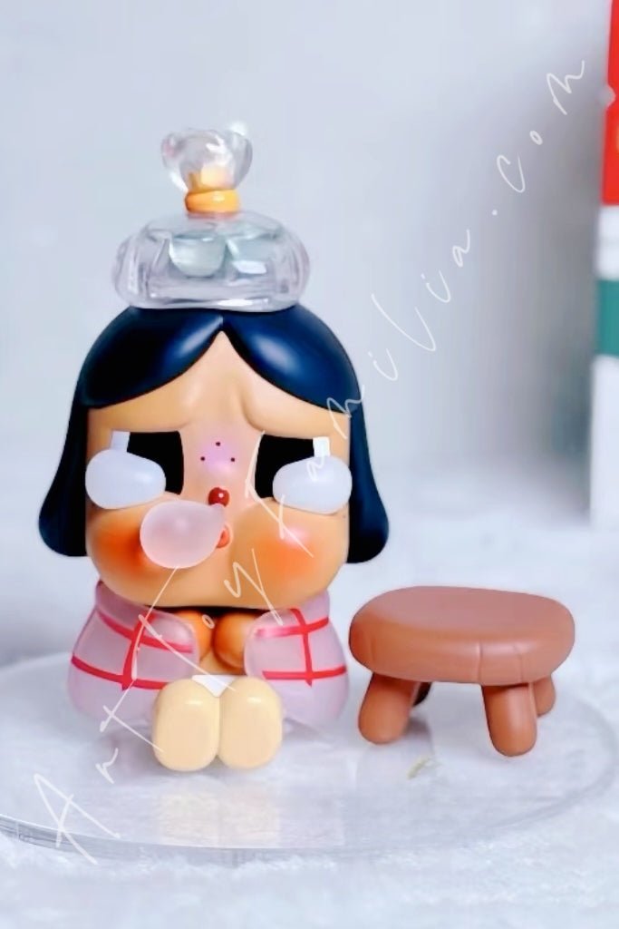crybaby-lonely-christmas-series-POP Mart Crybaby