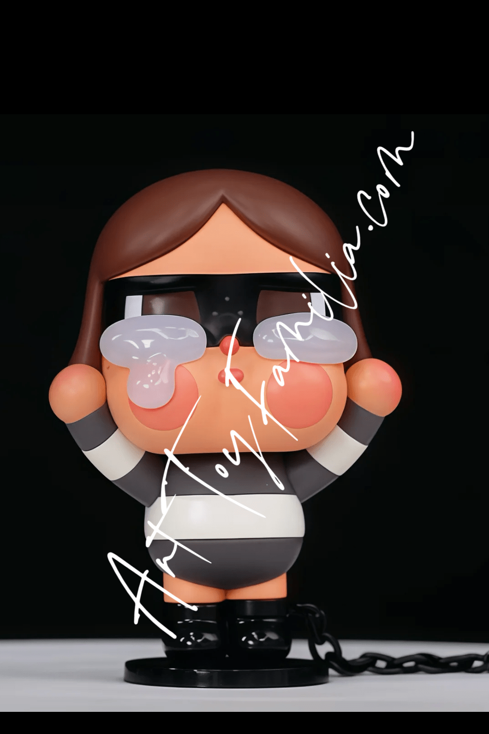 cry-baby-crying-againPOP Mart Crybaby