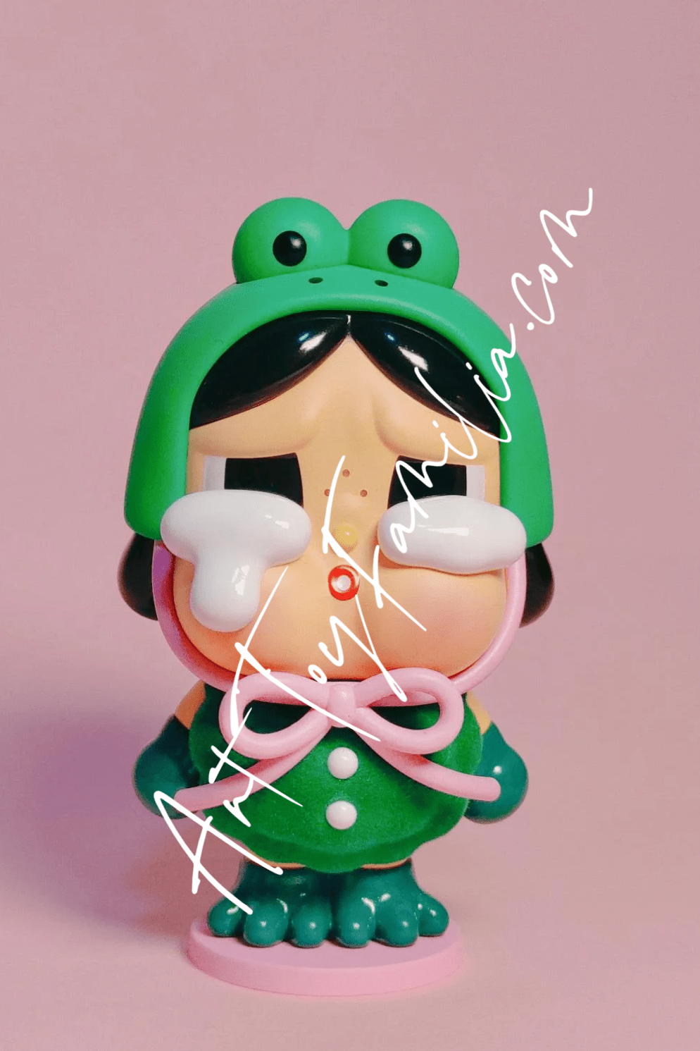 cry-baby-crying-againPOP Mart Crybaby